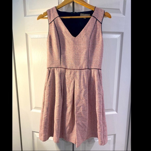 Banana Republic Dresses & Skirts - EUC Banana Republic Tweed Dress - Pink and Gray with Pockets - Size 2